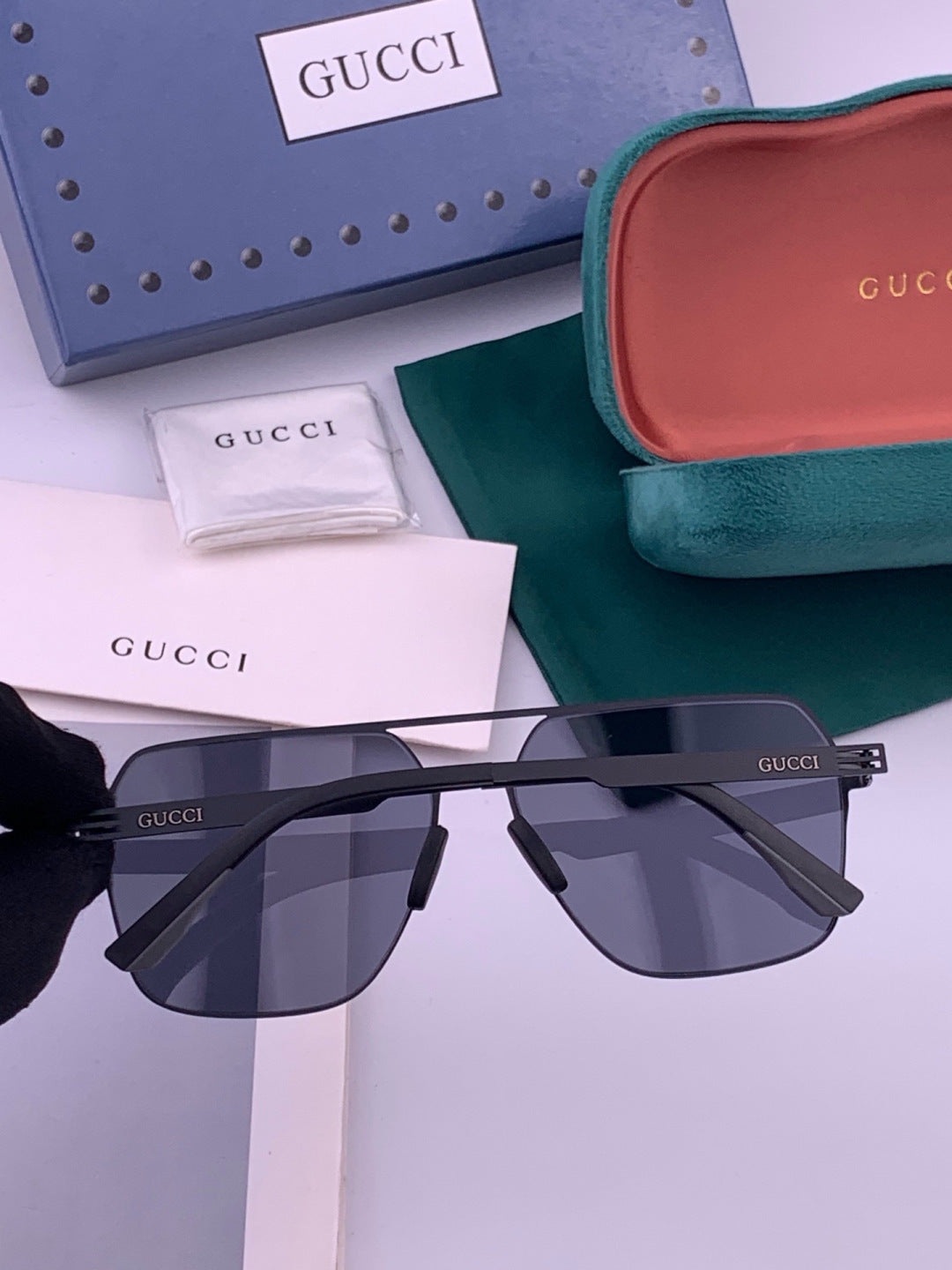 Gucci G711 Polarized Fashion Black Lens Sunglasses for Men & Women - detail image 6