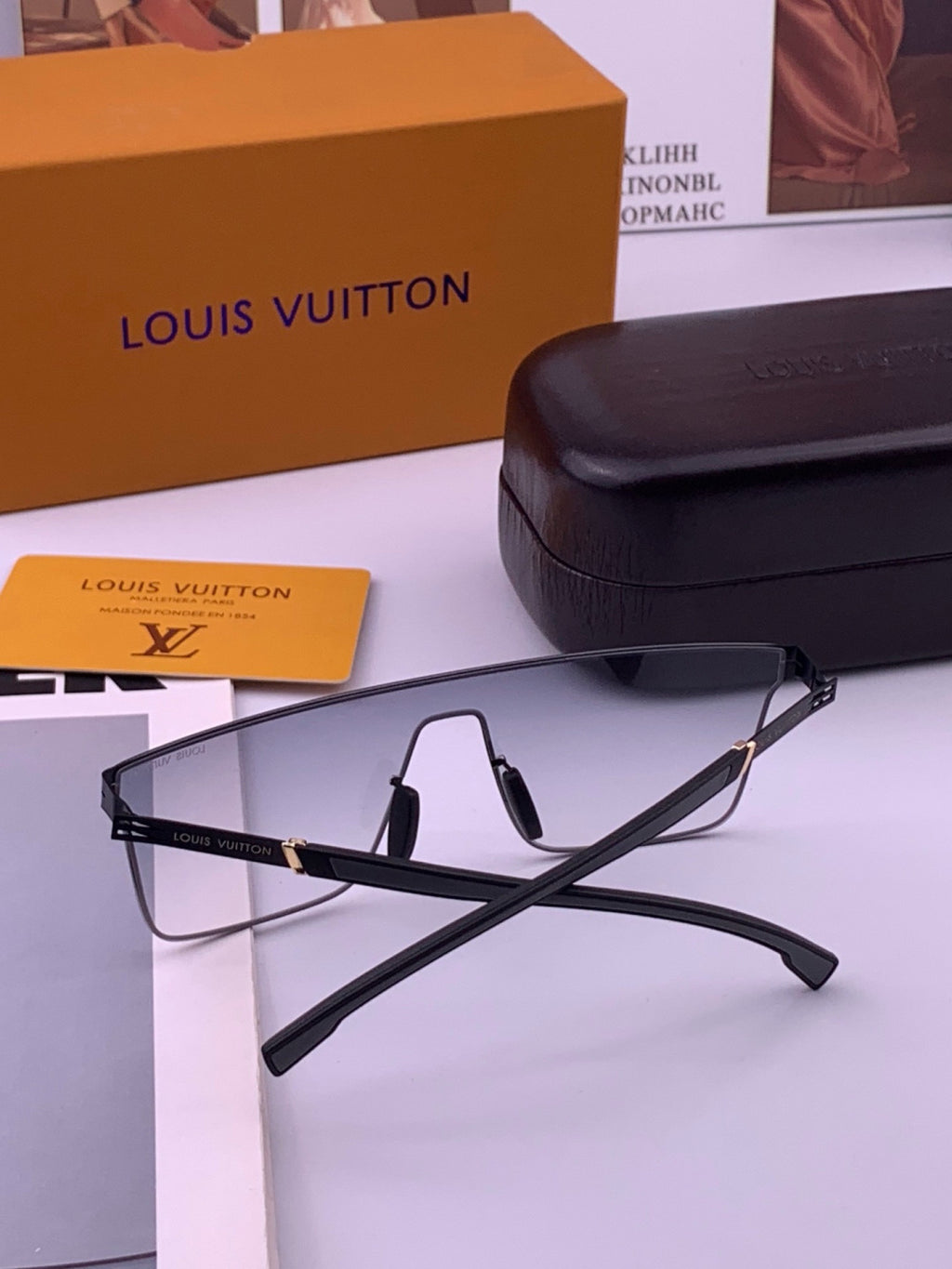 Louis Vuitton L016 Fashion Gold Lens Sunglasses for Men & Women - detail image 5