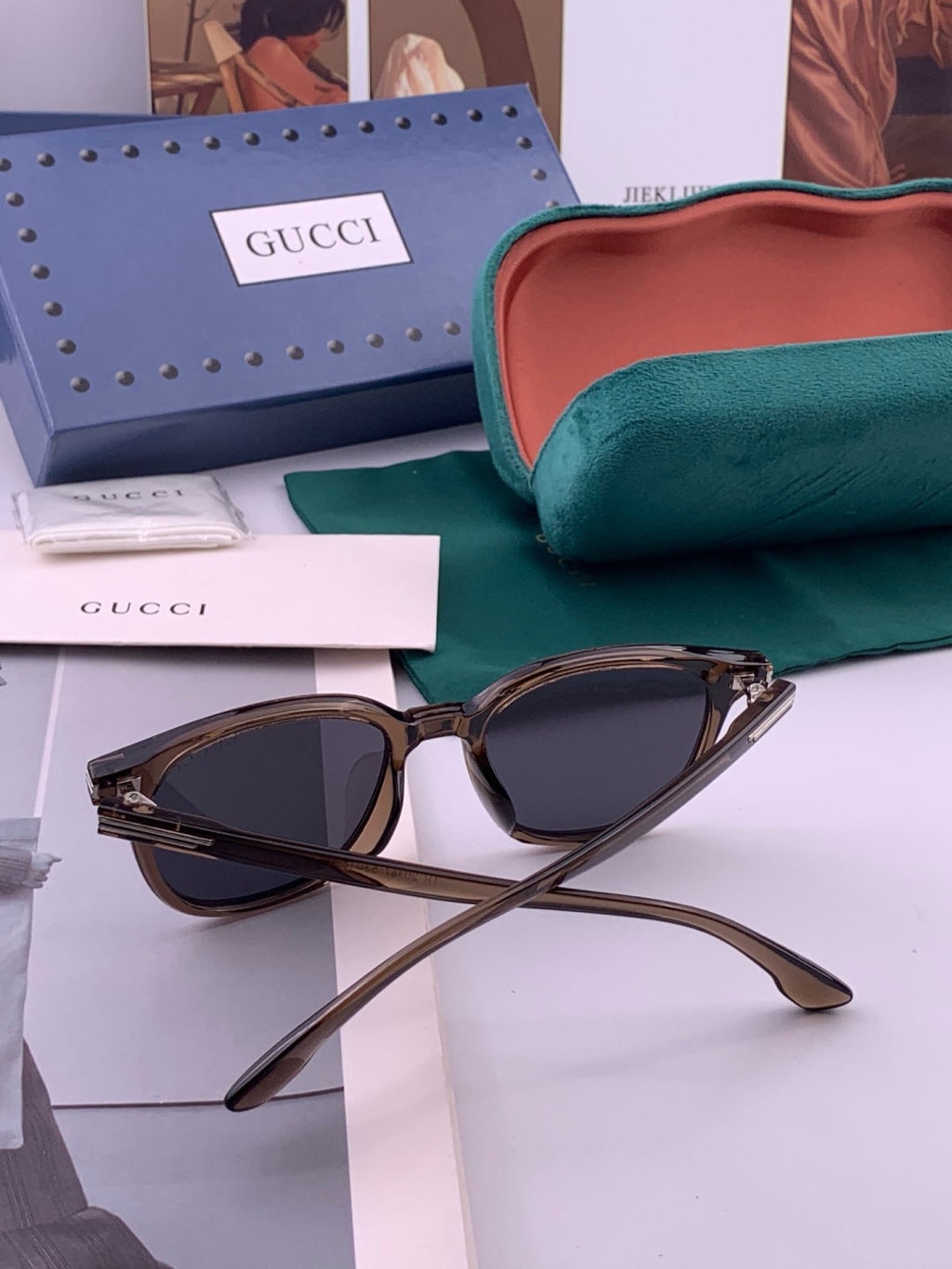 Gucci G72036 Polarized Fashion Black Lens Sunglasses for Women - detail image 4