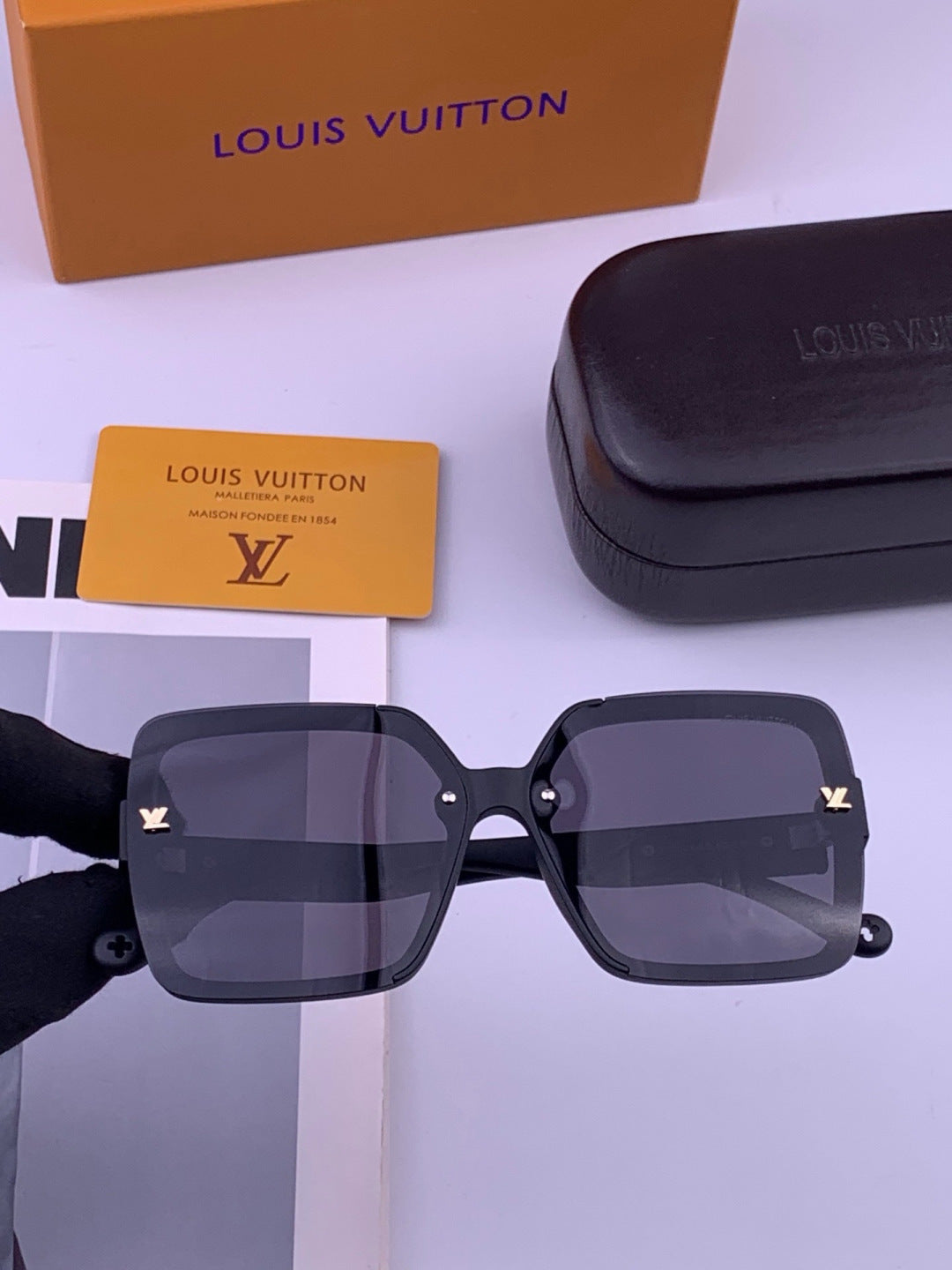 Louis Vuitton L5710 Polarized Square Brown Lens Sunglasses for Men & - 486249