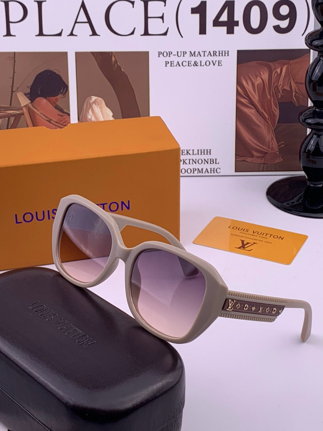 Louis Vuitton L17006 Oversized Purple Lens Sunglasses for Men & Women - detail image 2