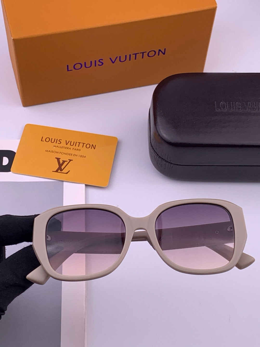 Louis Vuitton L17006 Oversized Purple Lens Sunglasses for Men & Women