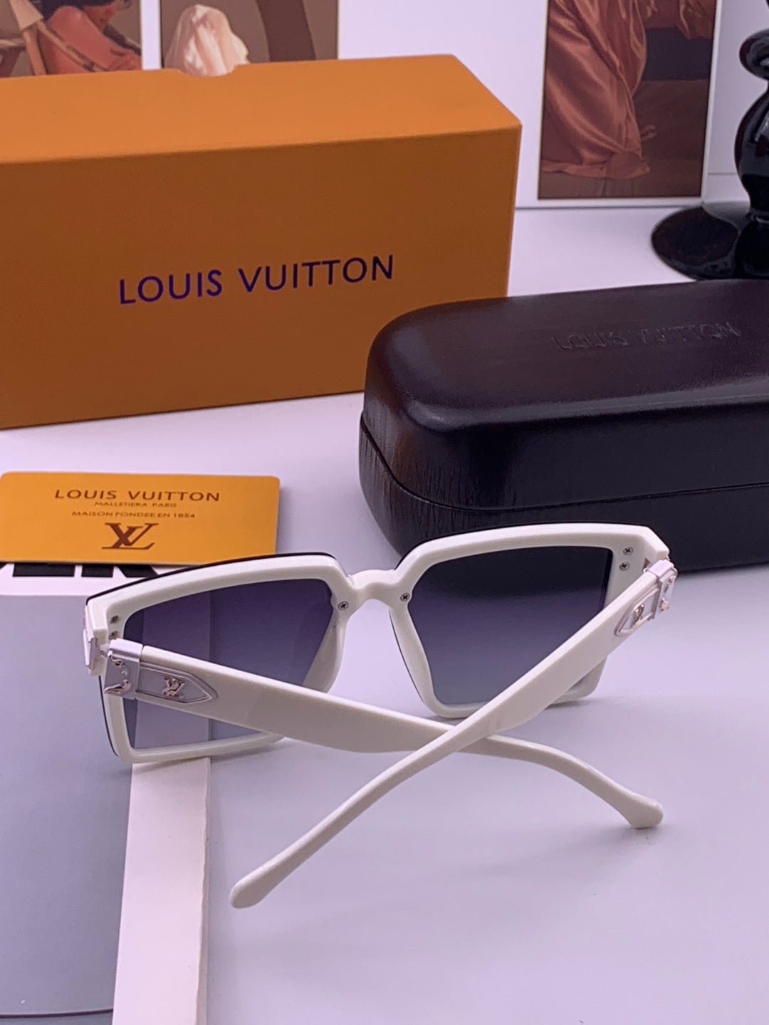 Louis Vuitton L83018 Square Brown Lens Sunglasses for Men & Women - detail image 7