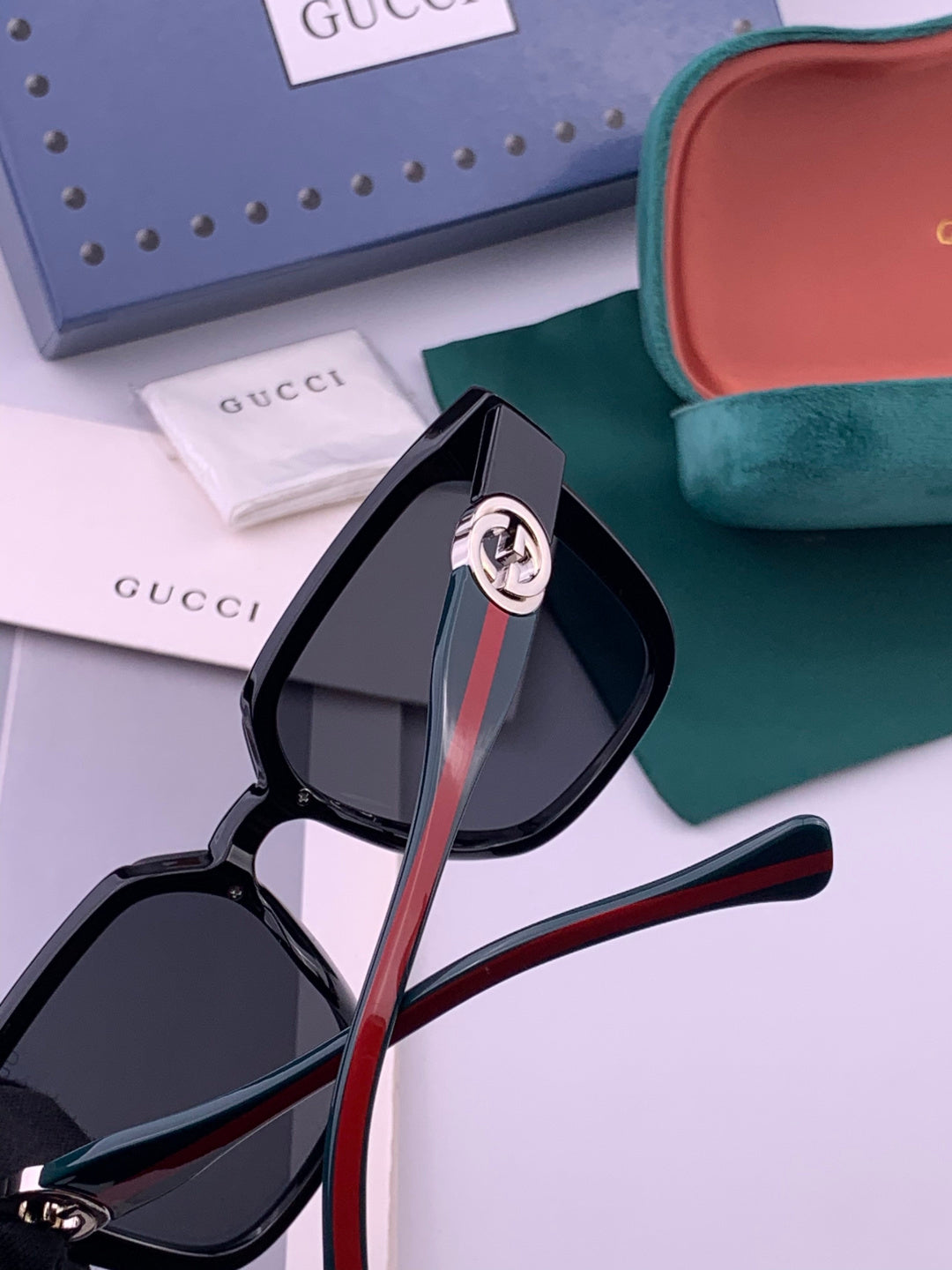 Gucci G1620 Square Gold Lens Sunglasses for Men & Women - detail image 5