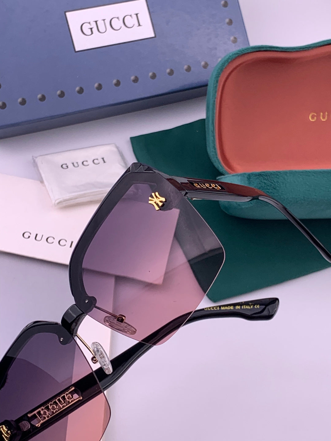 Gucci 2592 Polarized Square Gold Lens Sunglasses for Men & Women - 486413 - detail image 3