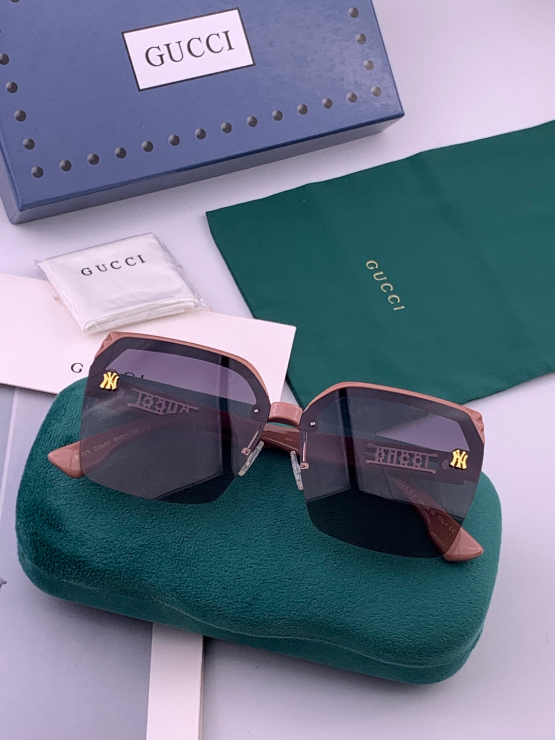 Gucci 2592 Polarized Square Gold Lens Sunglasses for Men & Women - detail image 7