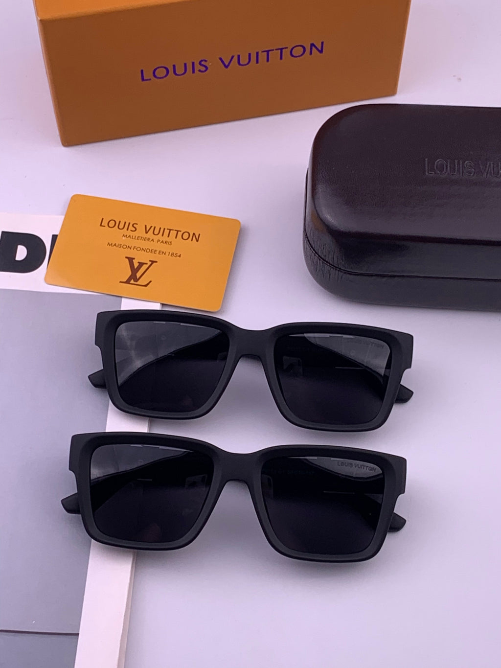 Louis Vuitton L3551 Square Gold Lens Sunglasses for Men & Women - detail image 7