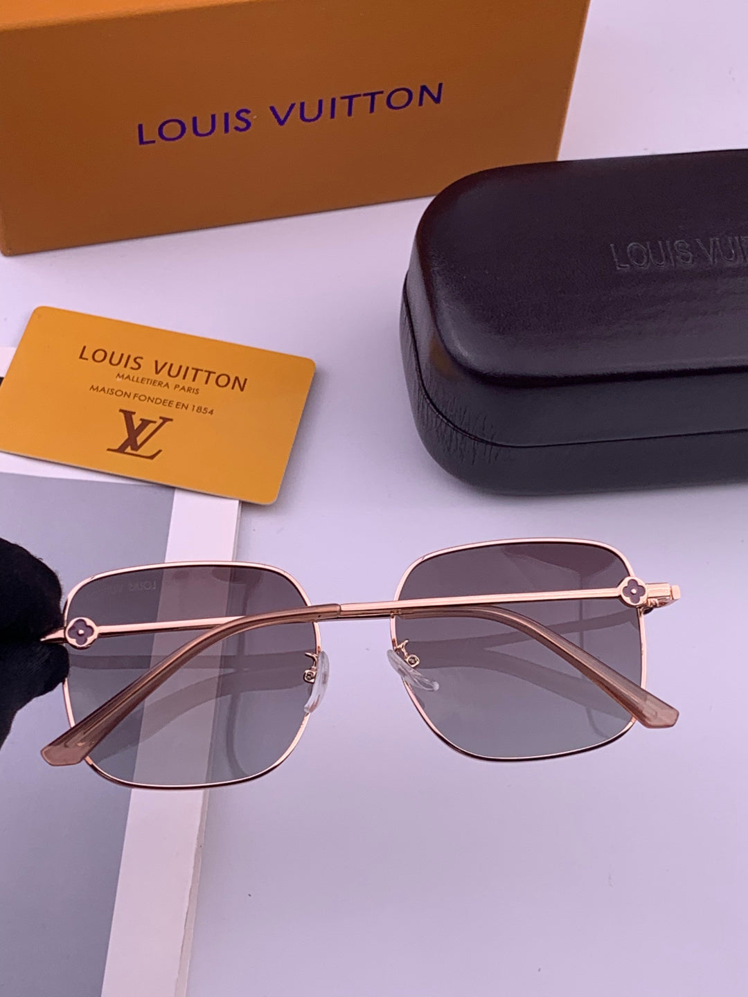 Louis Vuitton 5303 Polarized Aviator Purple Lens Sunglasses for Men & - 486258 - detail image 6