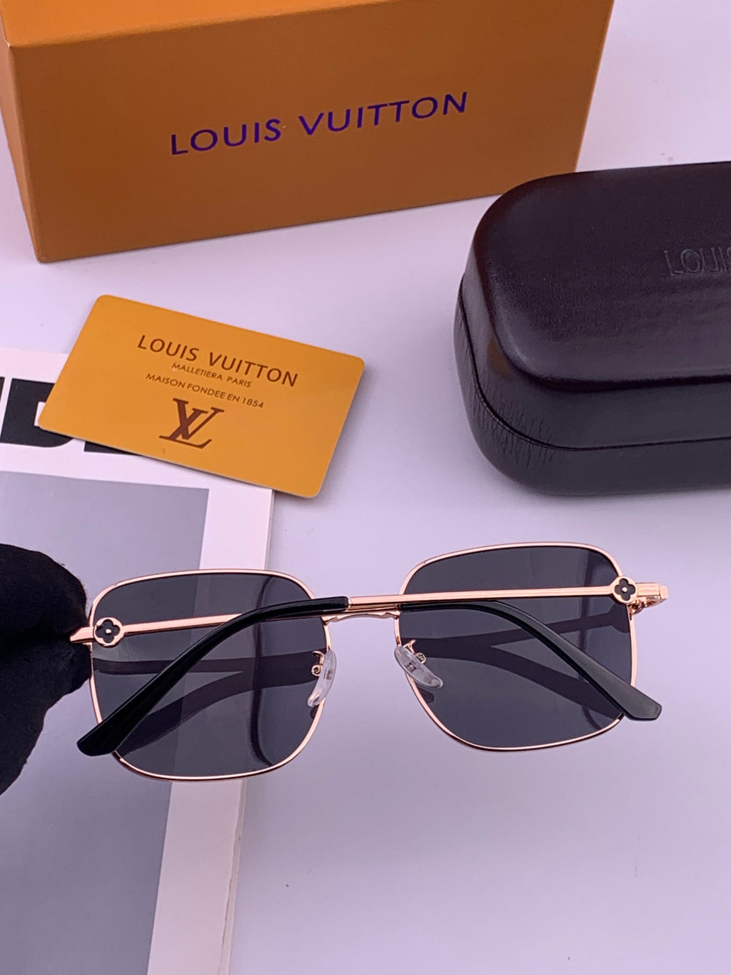 Louis Vuitton 5303 Polarized Aviator Black Lens Sunglasses for Men & Women - detail image 5