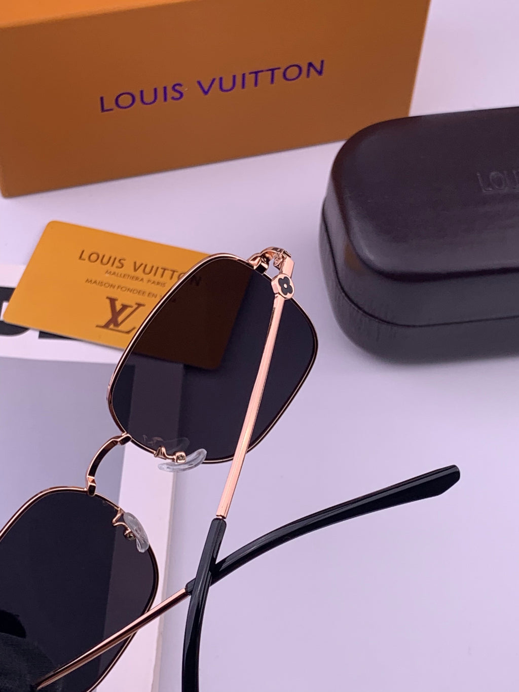 Louis Vuitton 5303 Polarized Aviator Black Lens Sunglasses for Men & Women - detail image 6