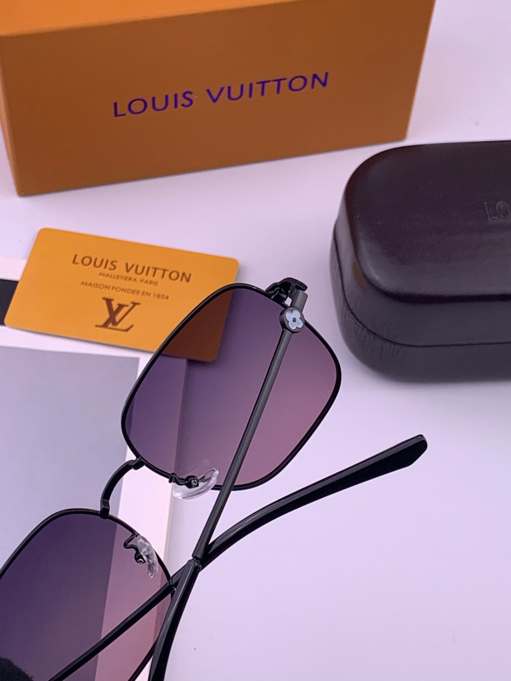 Louis Vuitton 5303 Polarized Aviator Purple Lens Sunglasses for Men & Women - detail image 5