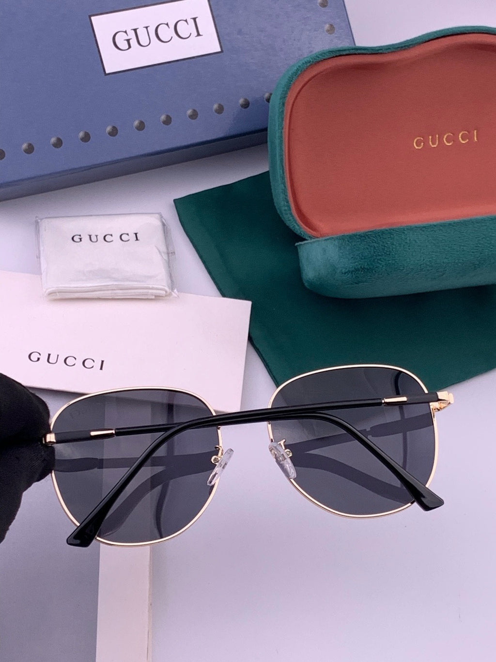 Gucci G5822 Polarized Oversized Gold Lens Sunglasses for Men & Women - 493317 - detail image 4
