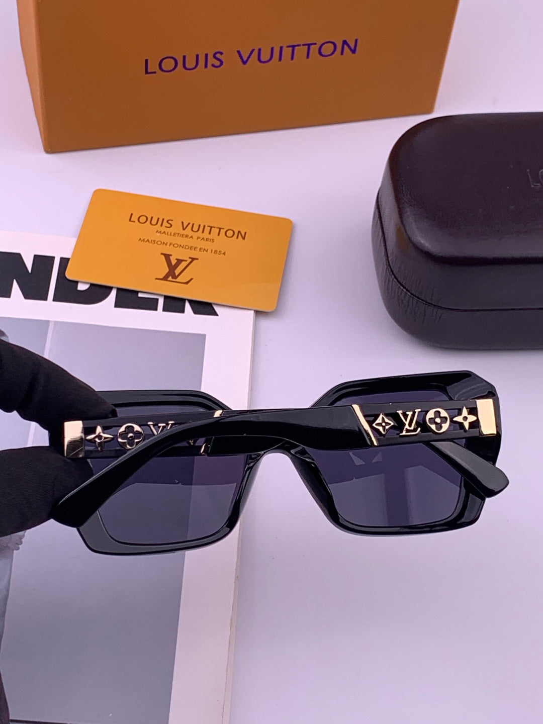 Louis Vuitton L5230 Square Black Lens Sunglasses for Men & Women - detail image 6
