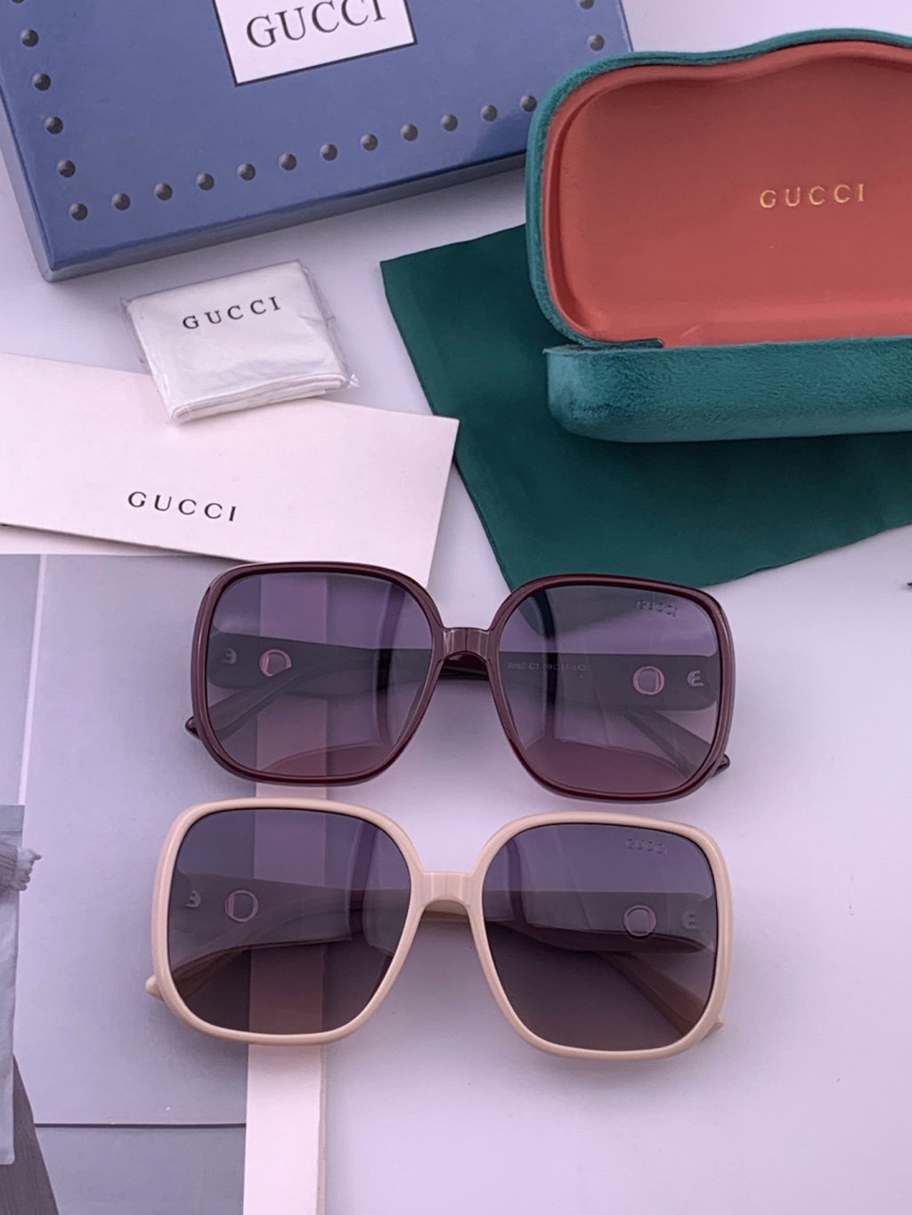 Gucci G0388 Round Red Lens Sunglasses for Men & Women - detail image 8