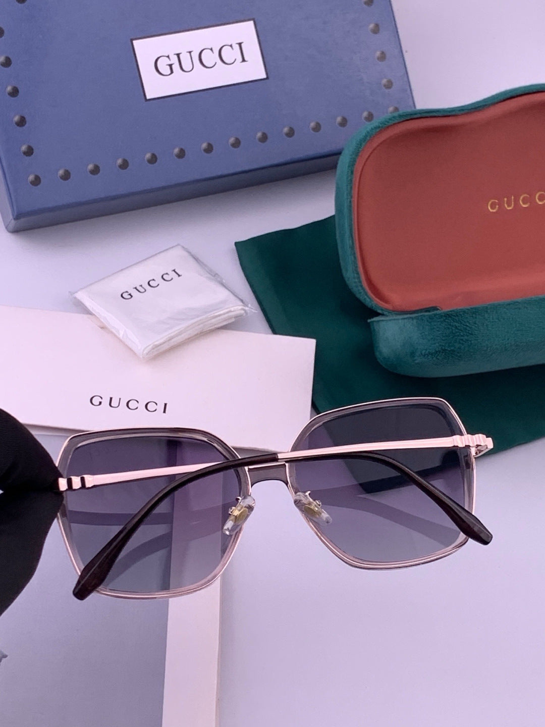 Gucci G6640 Polarized Round Red Lens Sunglasses for Women - detail image 7