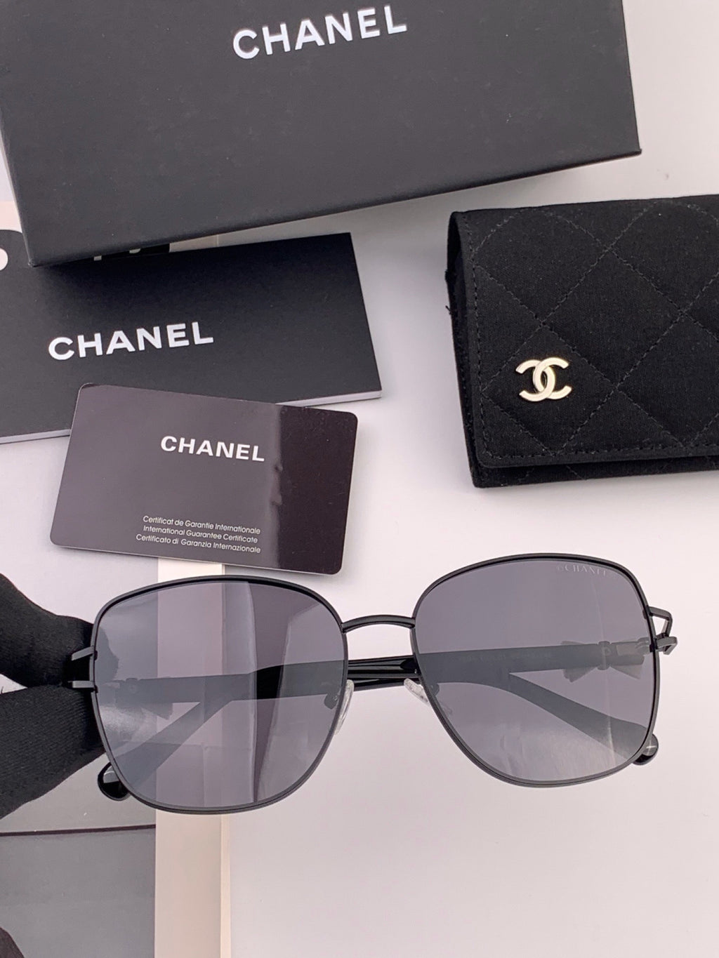 Chanel CH4759 Fashion Black Lens Sunglasses for Men & Women - detail image 2