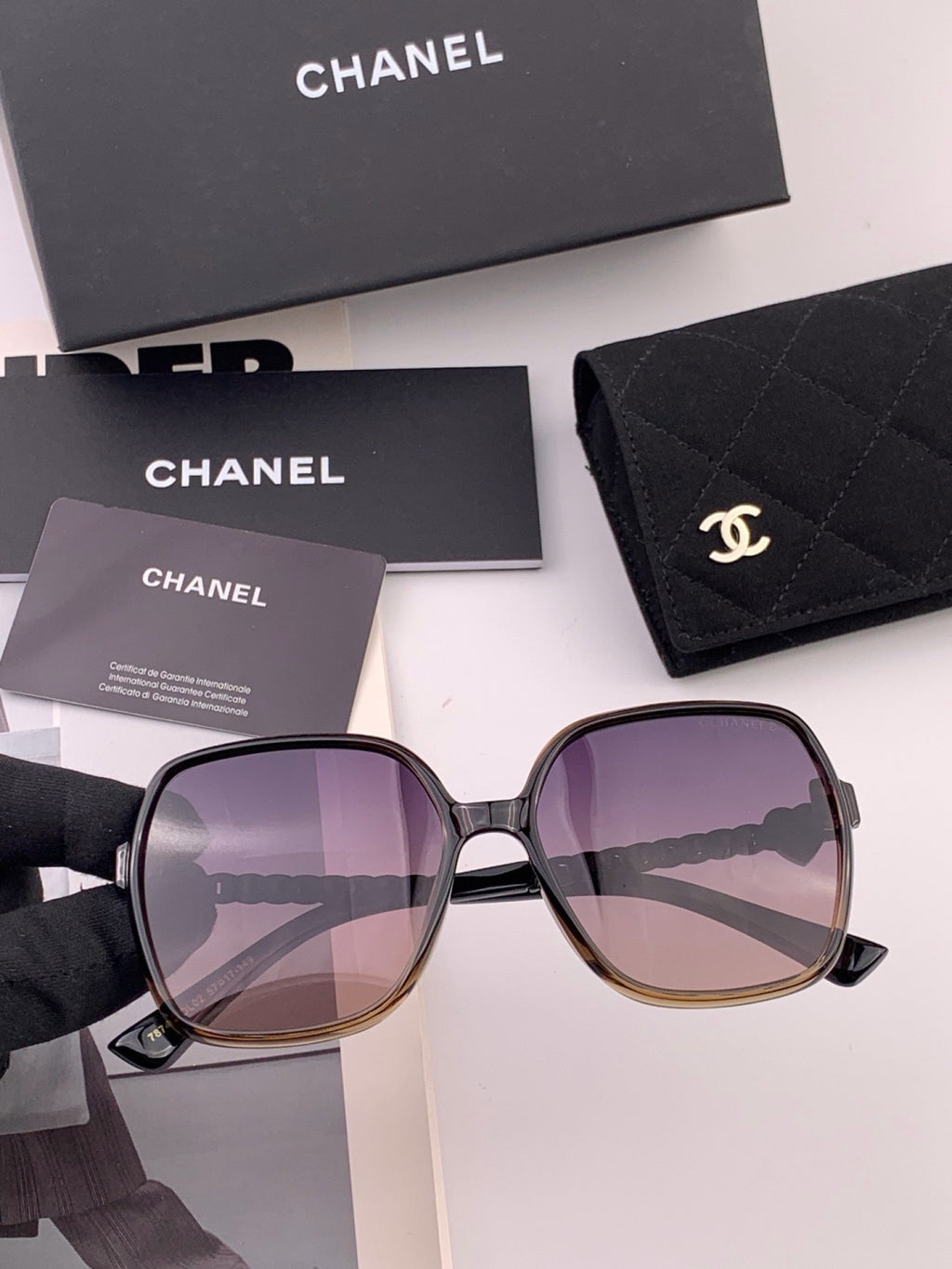 Chanel CH4787 Polarized Square Gold Lens Sunglasses for Women - detail image 3
