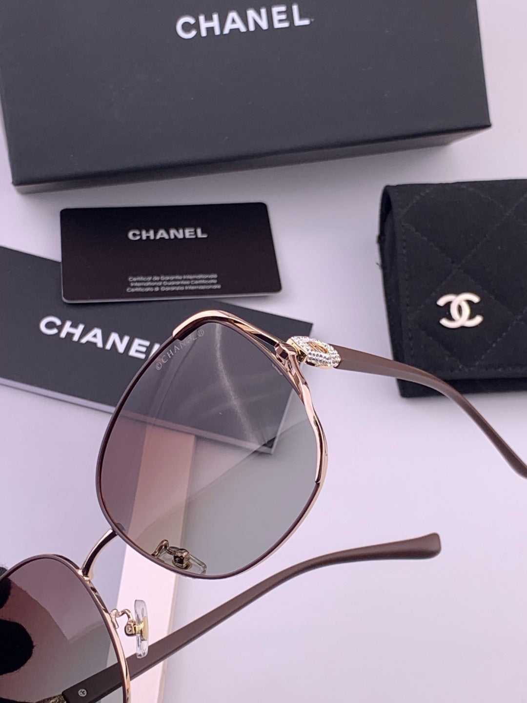 Chanel CH0915 Polarized Fashion Brown Lens Sunglasses for Men & Women - detail image 3