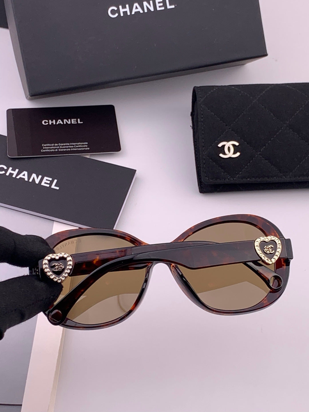 Chanel CH6788 Polarized Oversized Black Lens Sunglasses for Men & Women - detail image 4