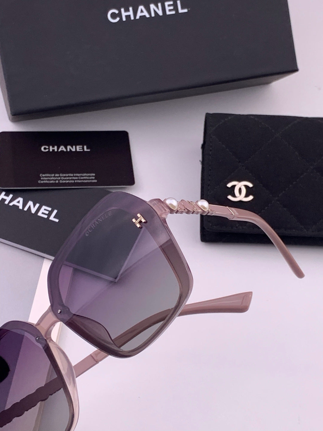 Chanel CH8788 Polarized Oversized Purple Lens Sunglasses for Men & Women - detail image 3