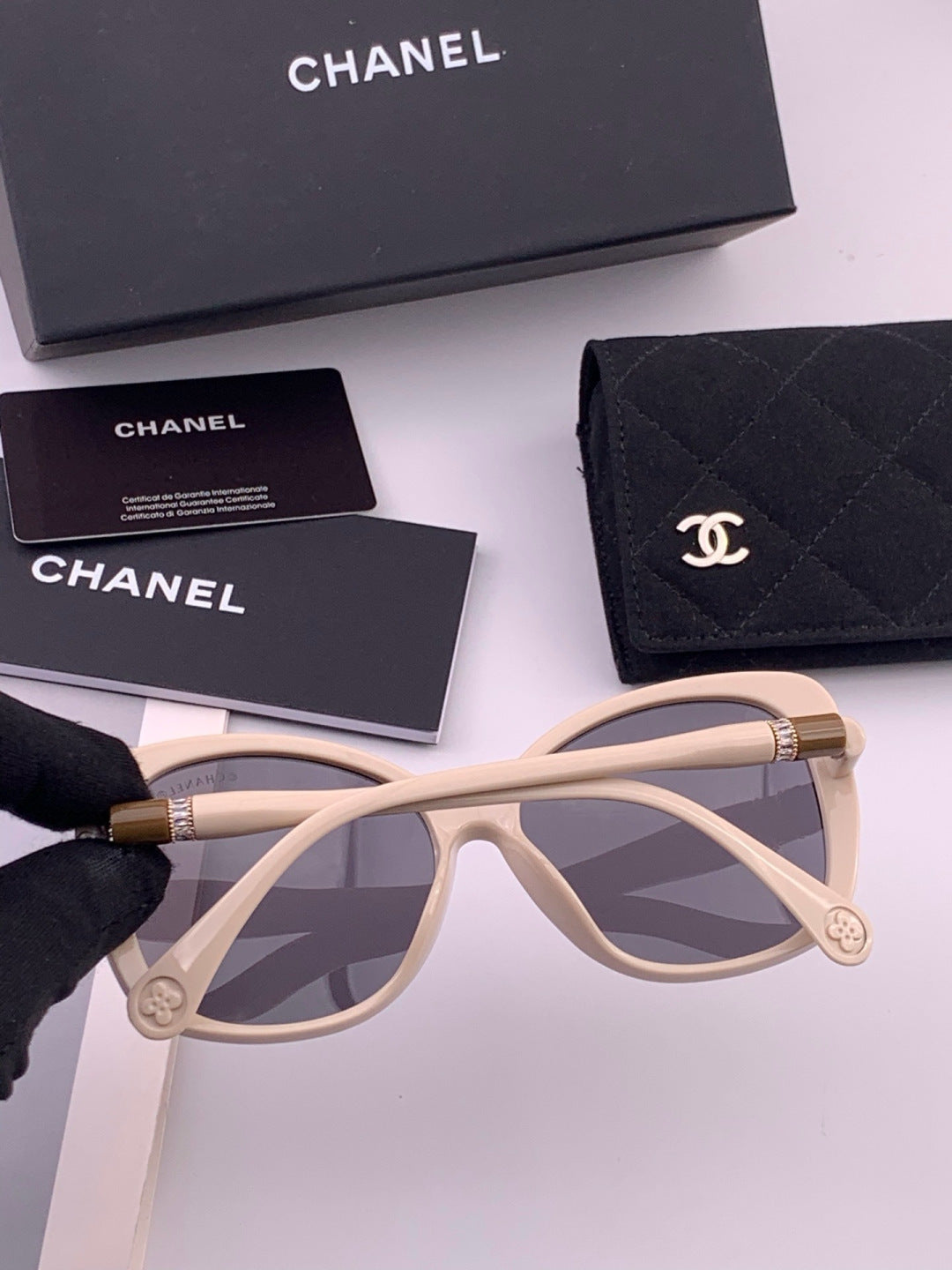 Chanel CH4907 Polarized Square Gray Lens Sunglasses for Women - detail image 4