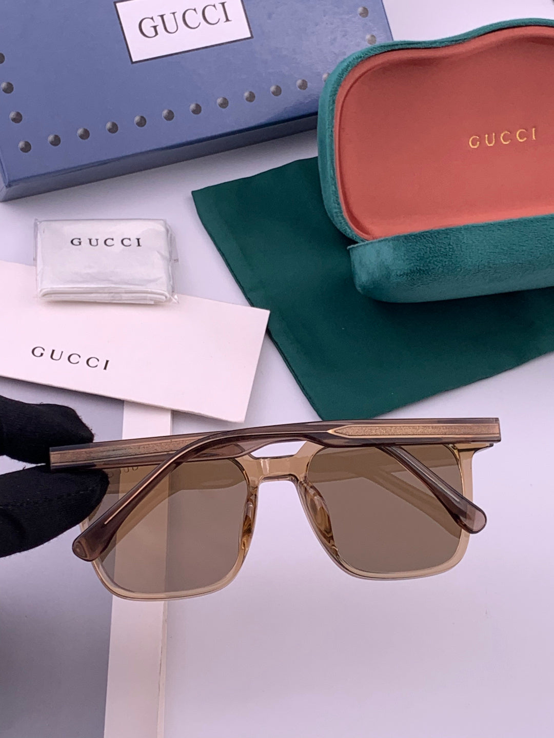 Gucci G0514 Square Brown Lens Sunglasses for Men & Women - detail image 4