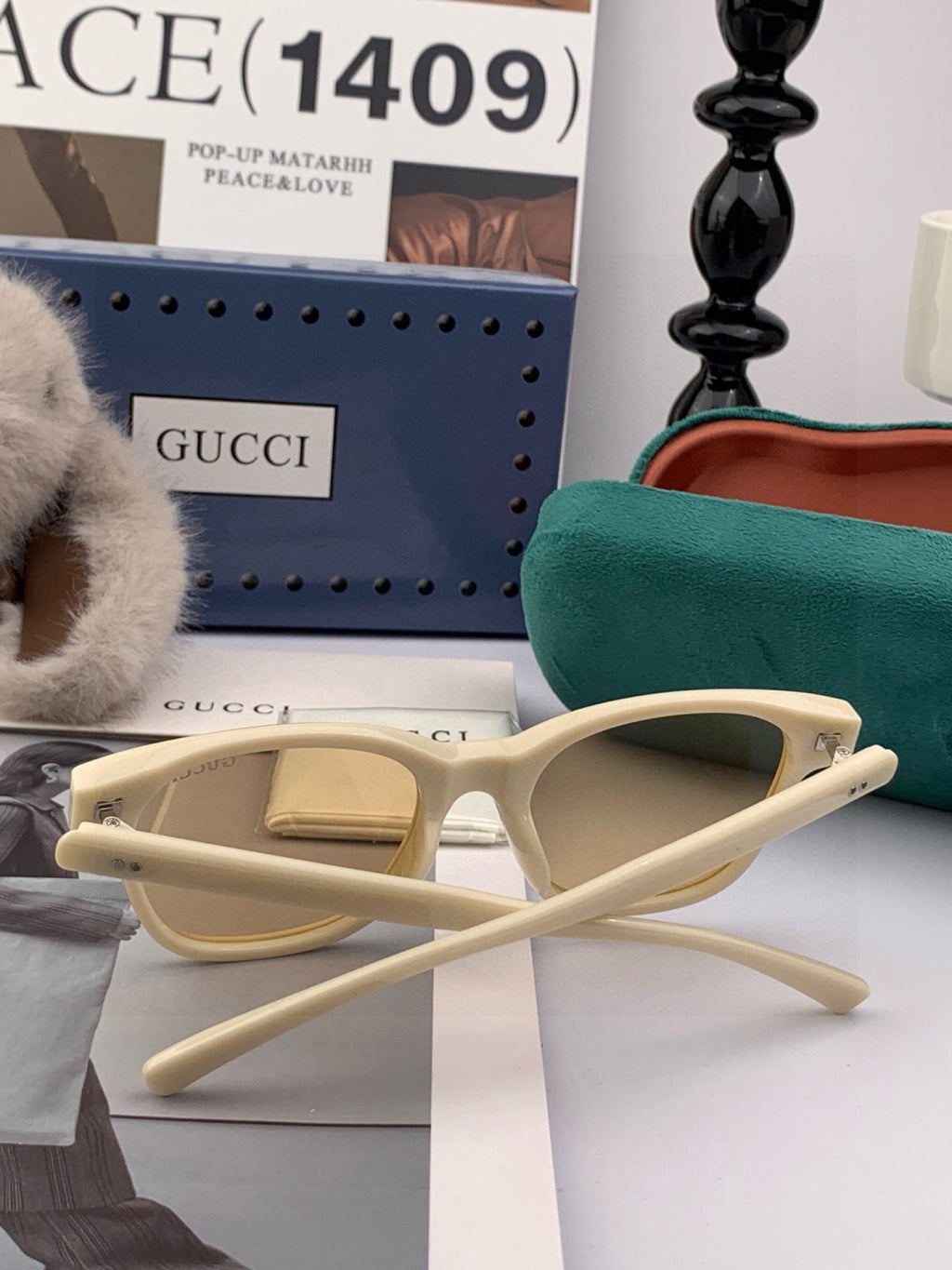 Gucci G35504 Polarized Fashion Gold Lens Sunglasses for Men & Women - detail image 4