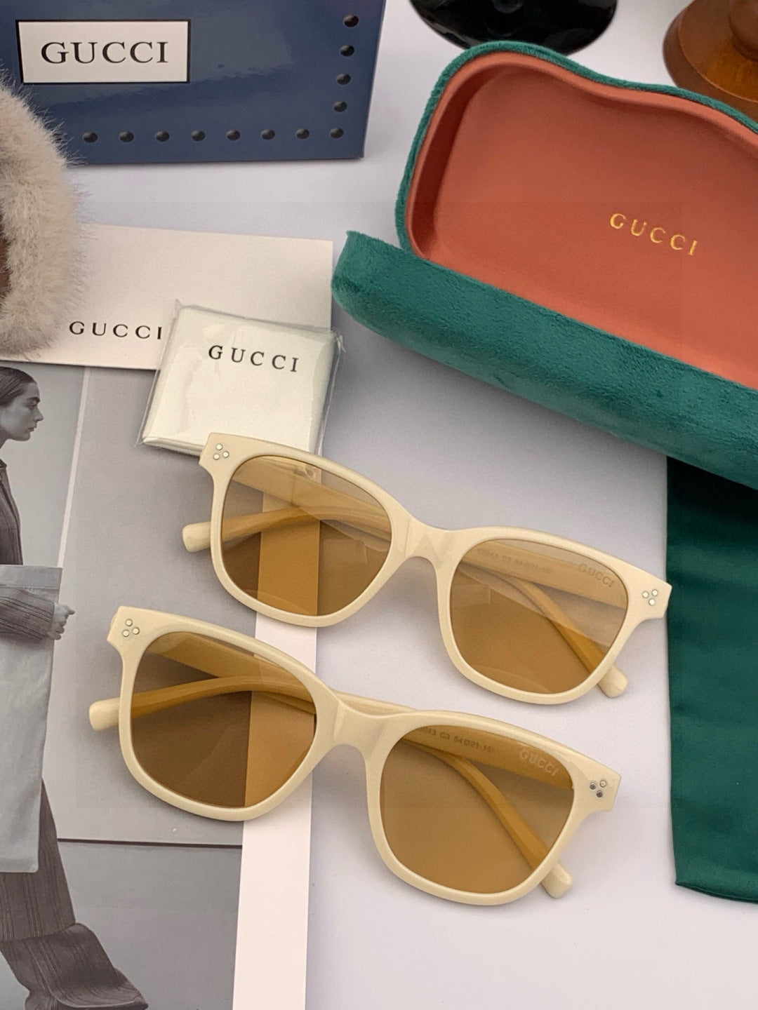 Gucci G35504 Polarized Fashion Gold Lens Sunglasses for Men & Women - detail image 7