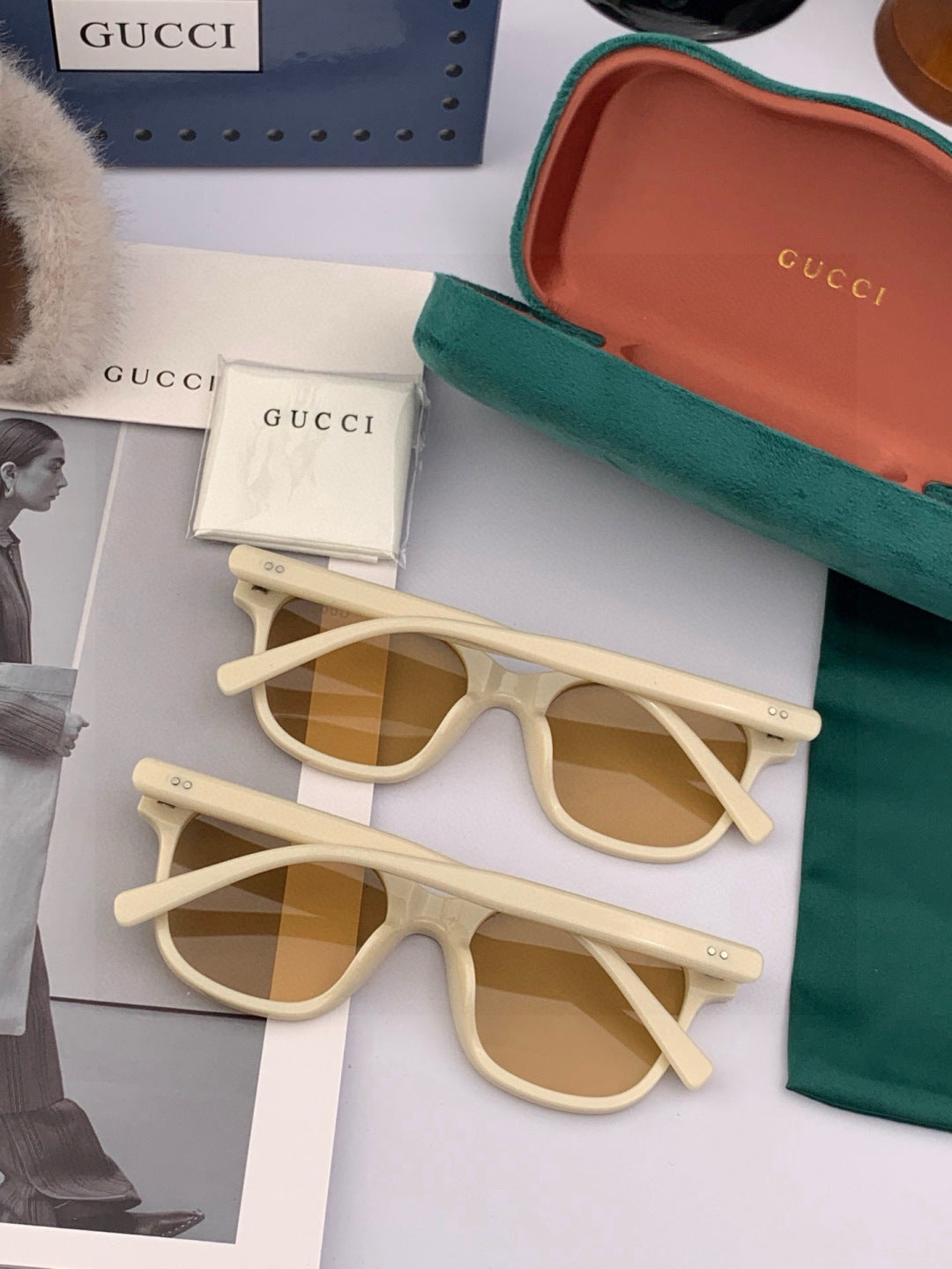 Gucci G35504 Polarized Fashion Gold Lens Sunglasses for Men & Women - detail image 6