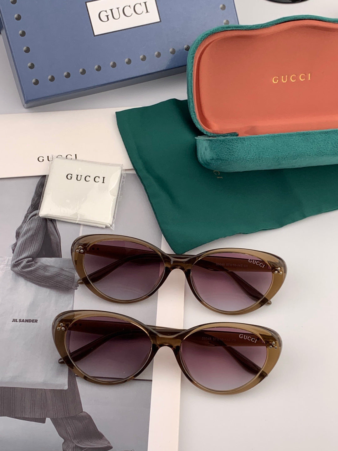 Gucci G65504 Polarized Fashion Gold Lens Sunglasses for Men & Women - detail image 7