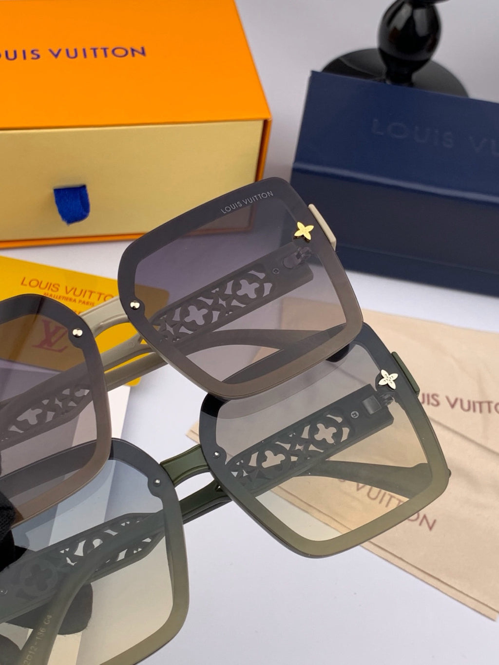 Louis Vuitton Fashion Gold Lens Sunglasses for Men & Women - 486246 - detail image 5