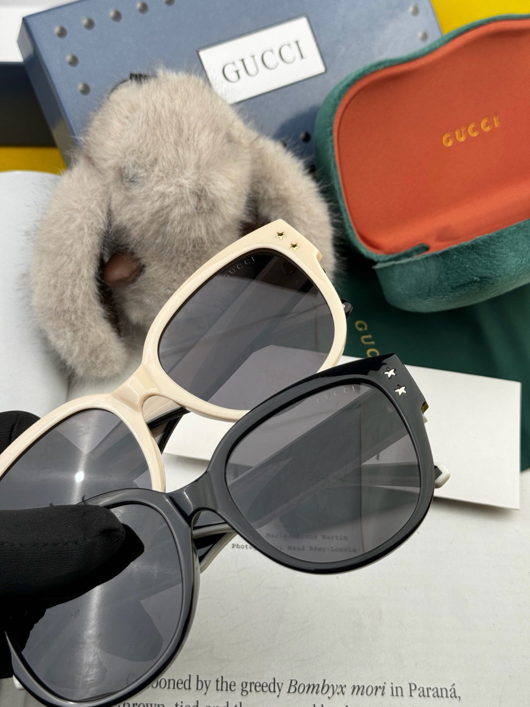 Gucci G1907 Polarized Round Black Lens Sunglasses for Women - detail image 3