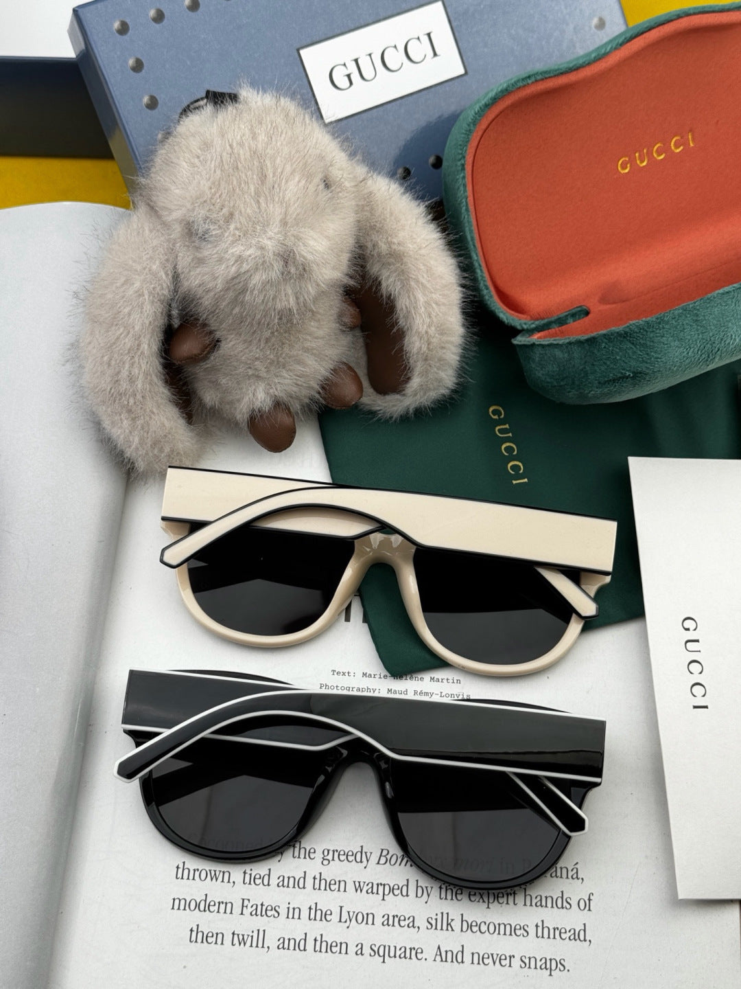 Gucci G1907 Polarized Round Black Lens Sunglasses for Women - detail image 4
