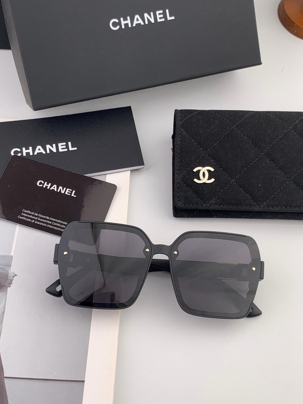 Louis Vuitton L4991 Polarized Square Black Lens Sunglasses for Men & Women