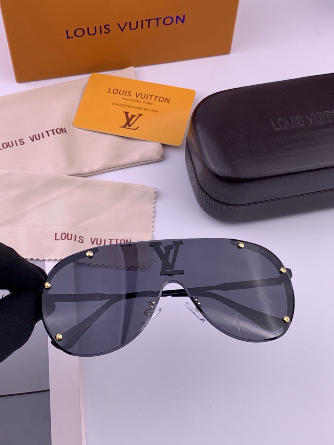 Louis Vuitton L81756 Aviator Black Lens Sunglasses for Men & Women