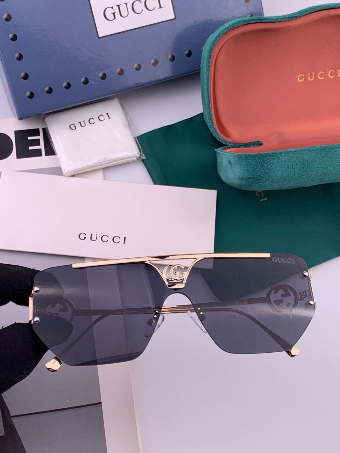 Gucci G31753 Aviator Black Lens Sunglasses for Men & Women - detail image 3