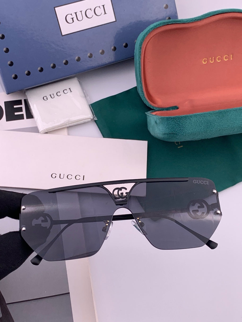 Gucci G31753 Aviator Black Lens Sunglasses for Men & Women - detail image 2