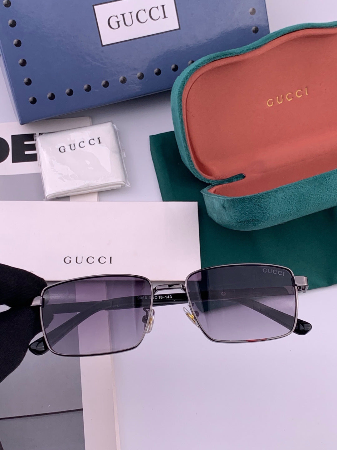 Gucci G6906 Aviator Black Lens Sunglasses for Men & Women - detail image 3