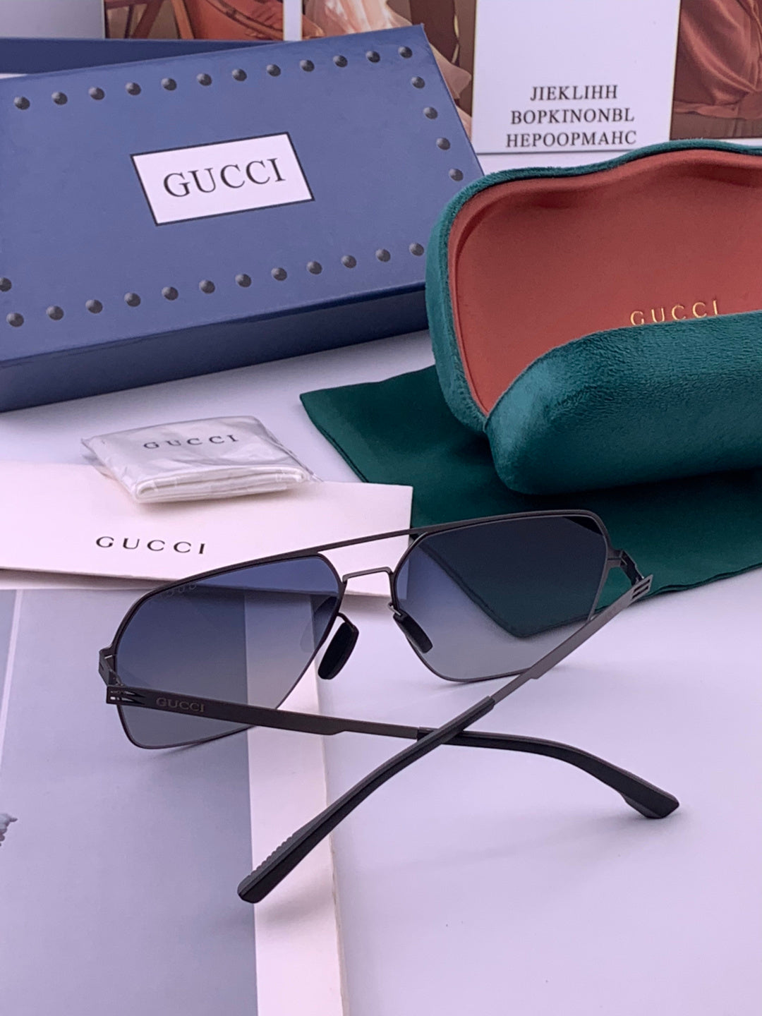 Gucci G711 Polarized Fashion Gold Lens Sunglasses for Men & Women - 493299 - detail image 5
