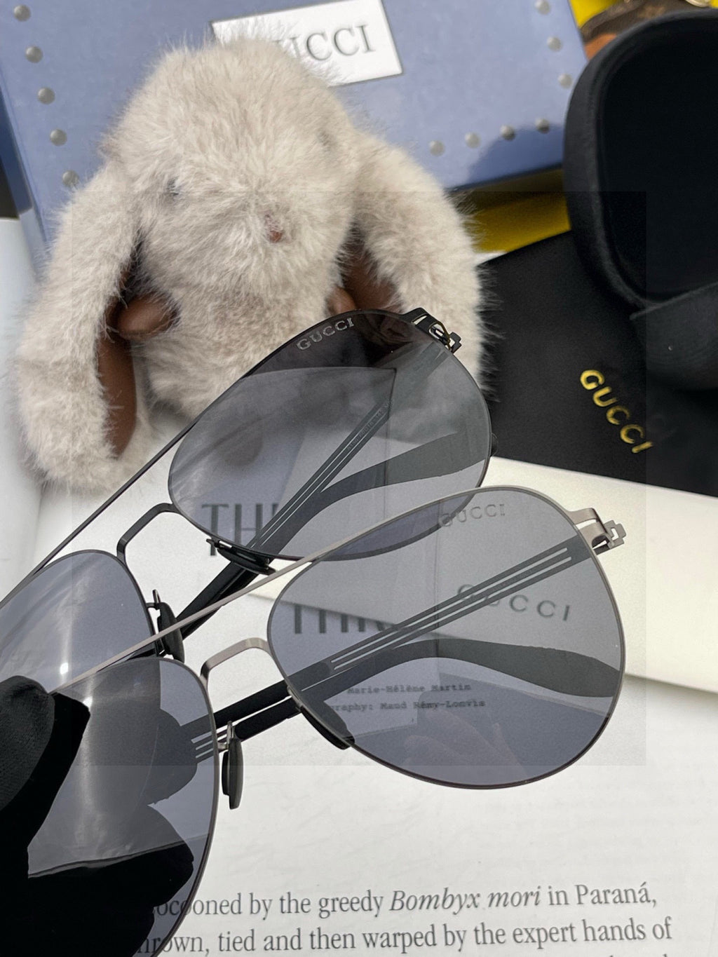 Gucci G0515 Polarized Aviator Red Lens Sunglasses for Men - detail image 5