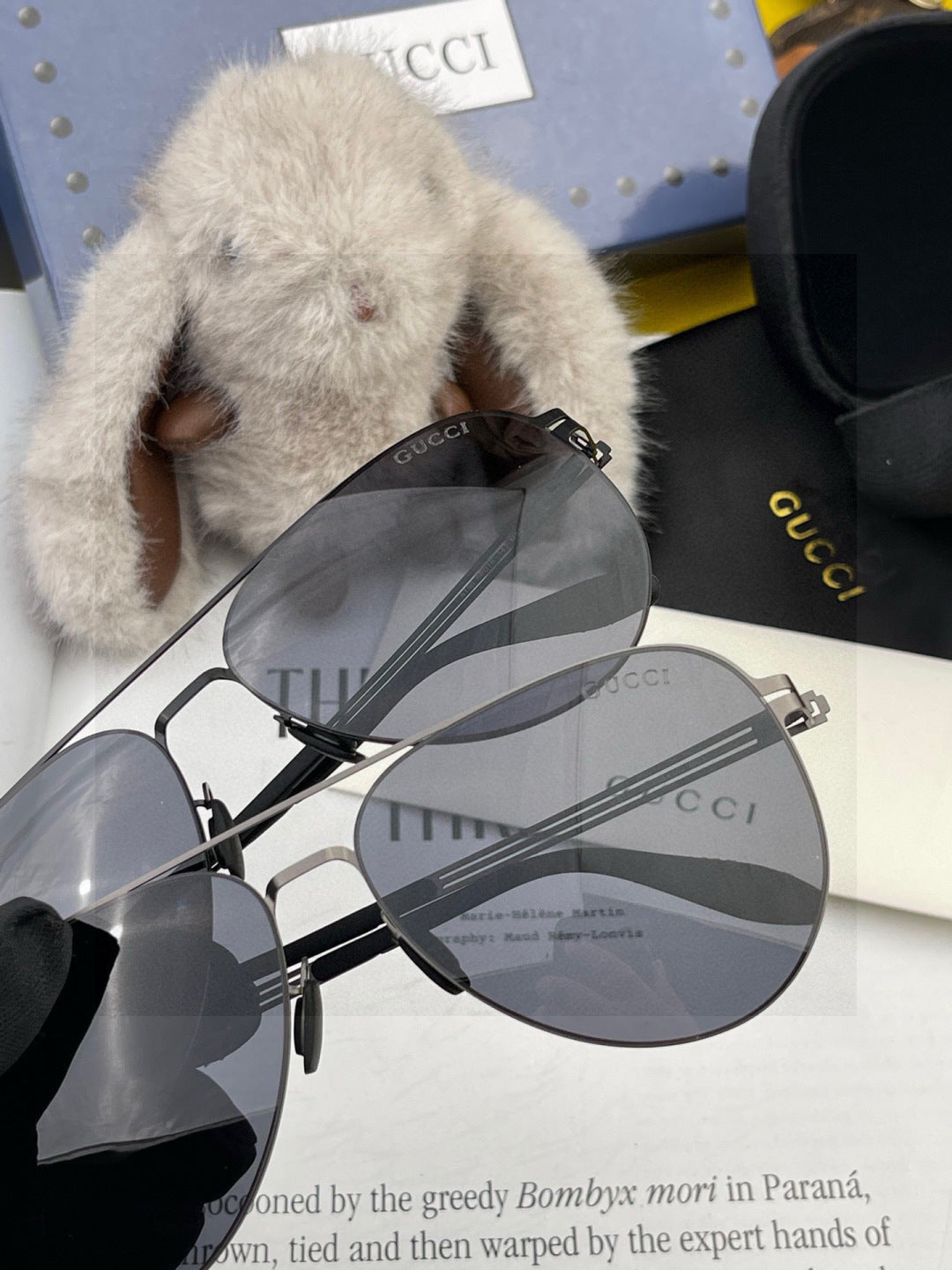 Gucci G0515 Polarized Aviator Red Lens Sunglasses for Men - detail image 5