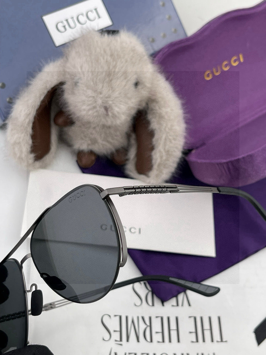 Gucci G5881 Polarized Aviator Black Lens Sunglasses for Men - detail image 5