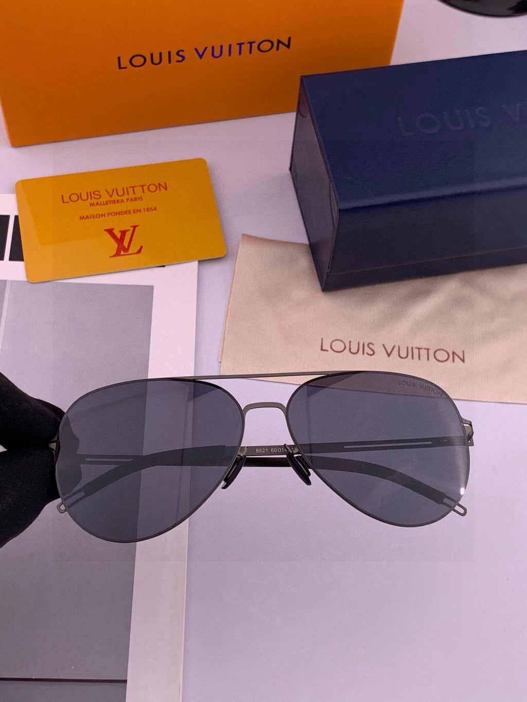 Louis Vuitton L1862 Fashion Red Lens Sunglasses for Men & Women - detail image 3