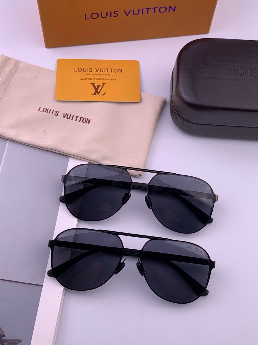 Louis Vuitton L5229 Polarized Aviator Blue Lens Sunglasses for Men - detail image 7