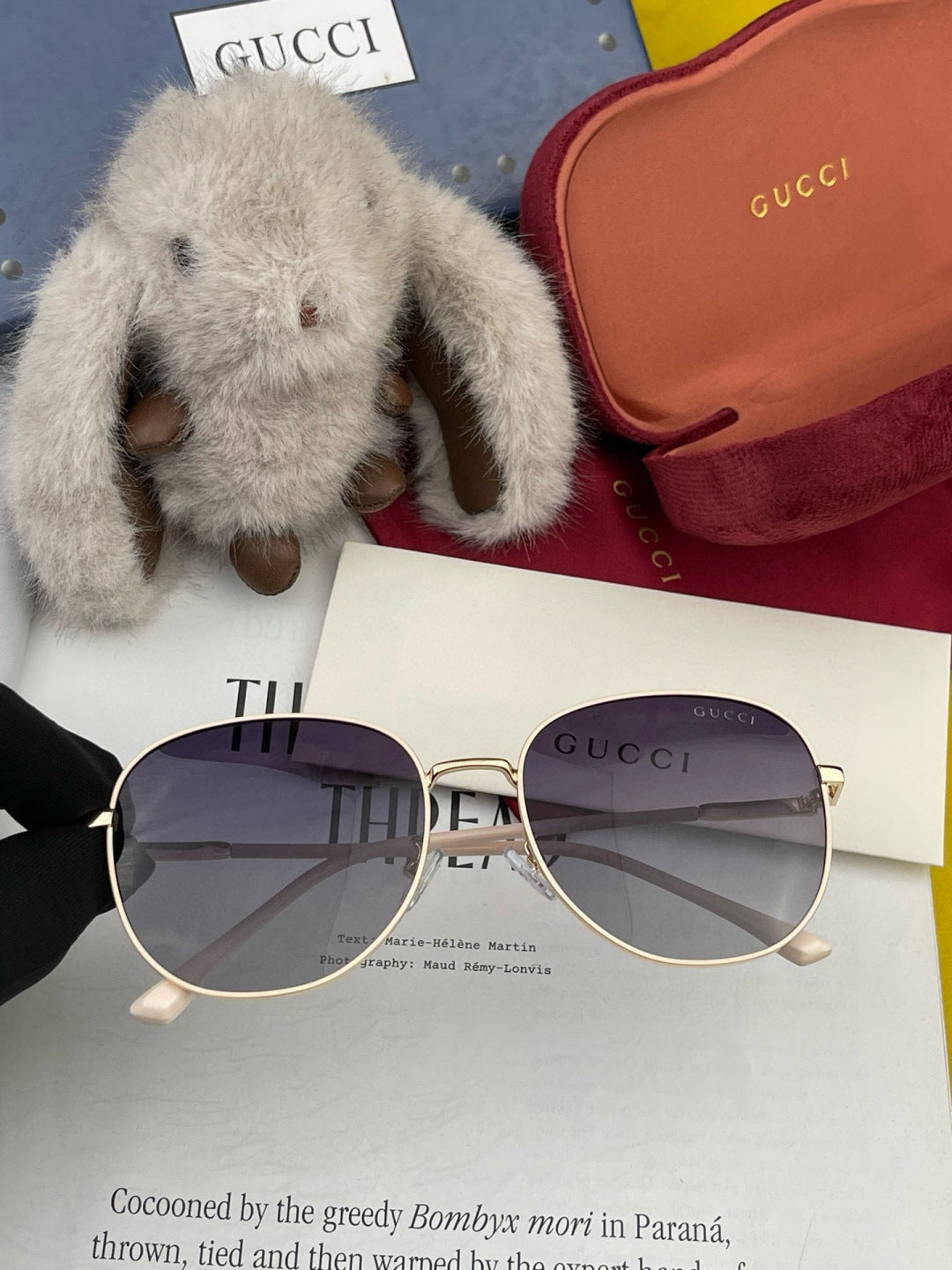 Gucci G5822 Polarized Oversized Gold Lens Sunglasses for Men & Women - 486303 - detail image 2