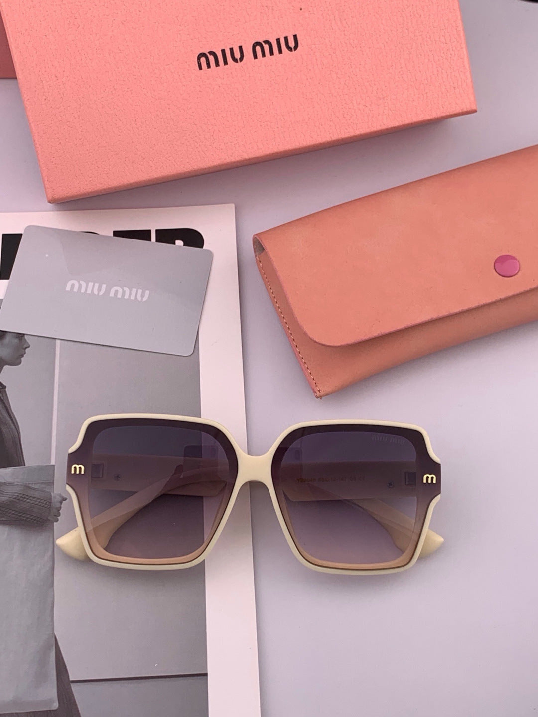 Gucci G5822 Polarized Oversized Pink Lens Sunglasses for Men & Women - detail image 3