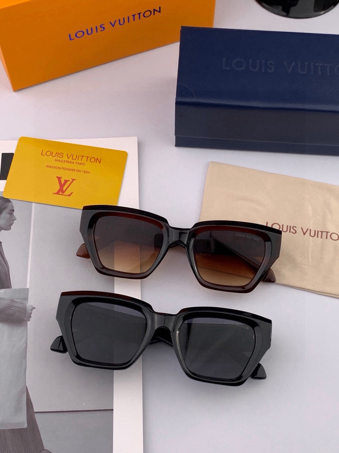 Louis Vuitton L26900 Square Black Lens Sunglasses for Women - 486132 - detail image 5