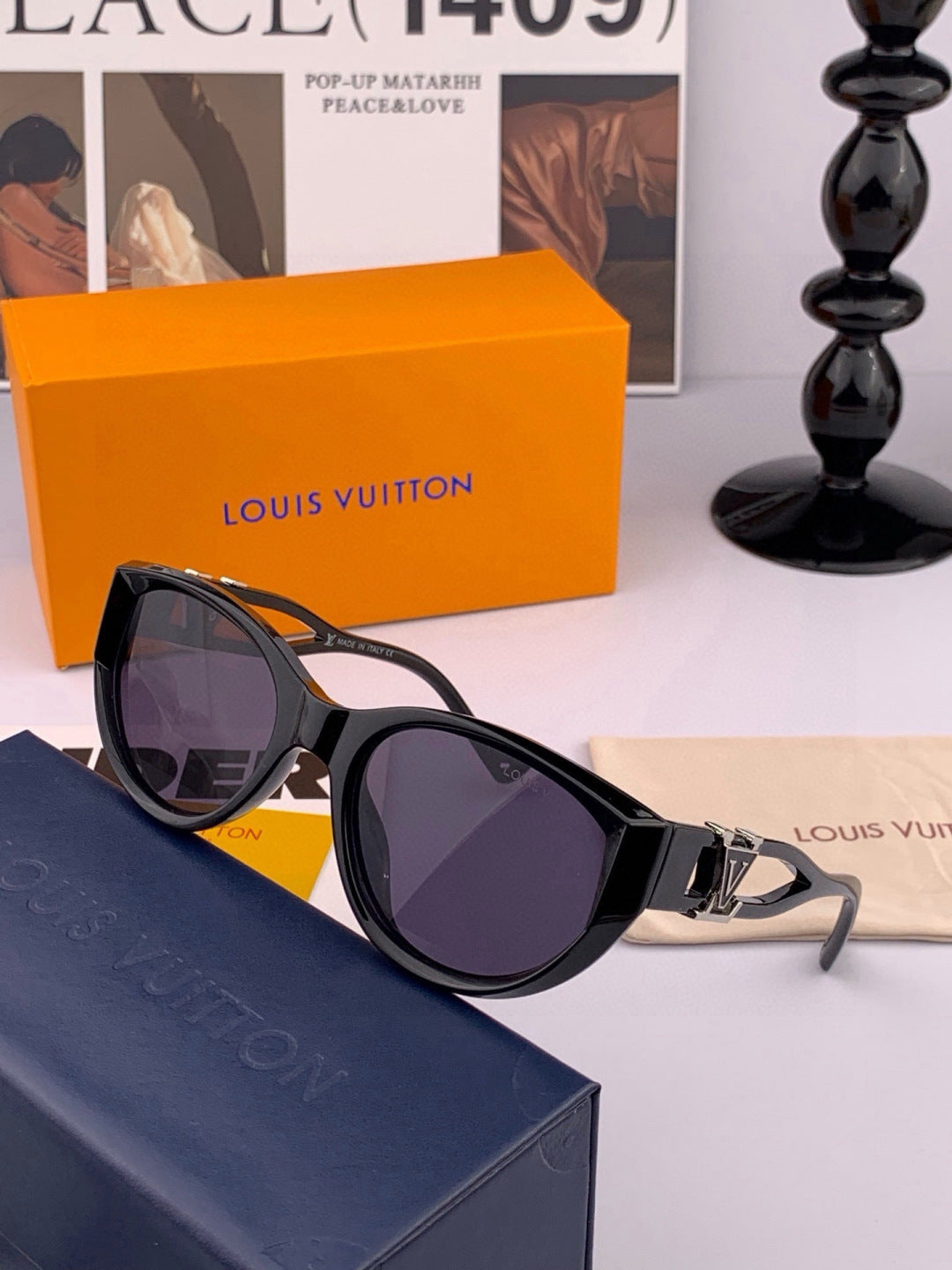 Louis Vuitton L1231 Square Black Lens Sunglasses for Men & Women - detail image 4