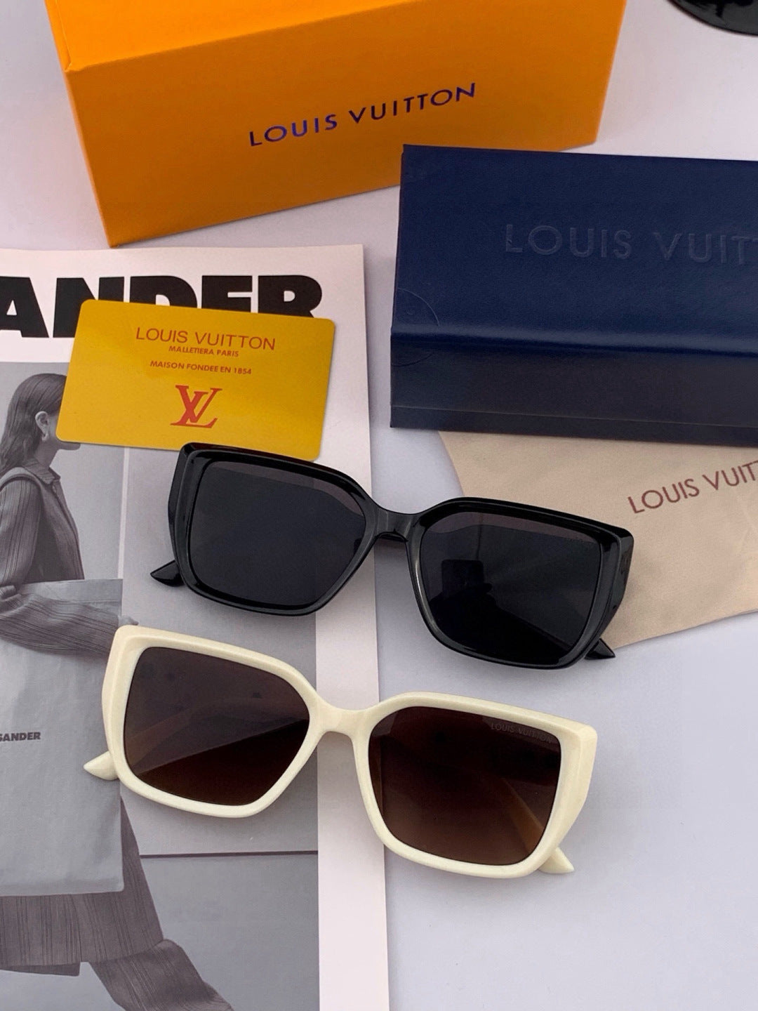 Louis Vuitton L6221 Square Black Lens Sunglasses for Men & Women - detail image 7