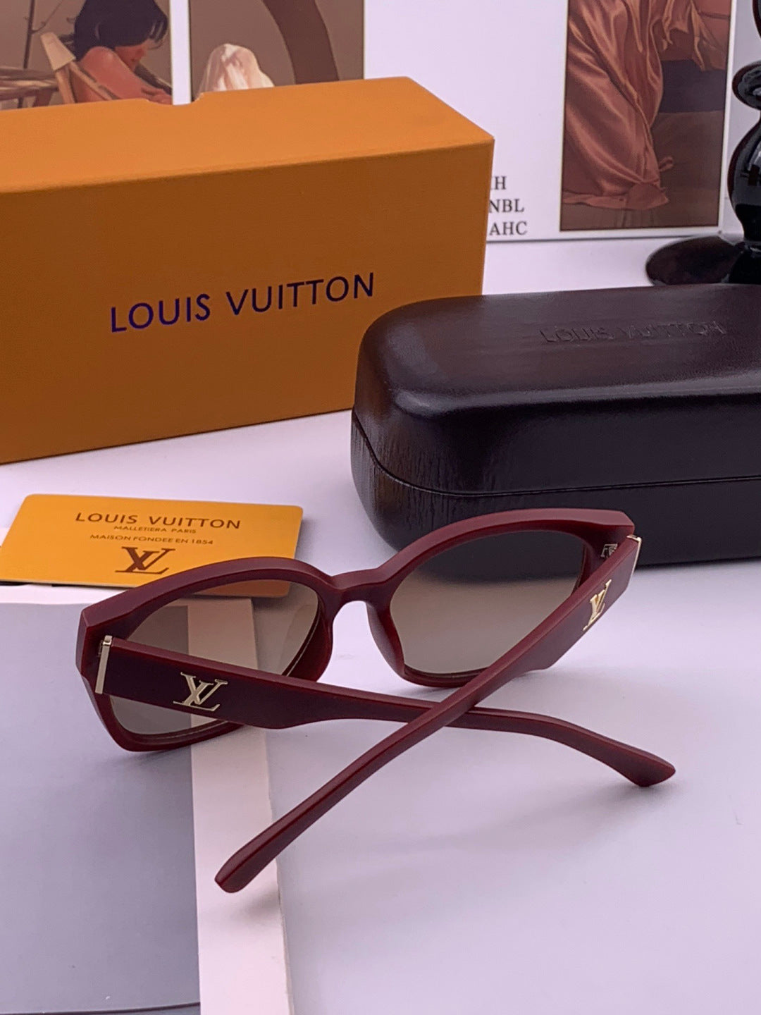 Louis Vuitton L27001 Square Black Lens Sunglasses for Men & Women - detail image 5